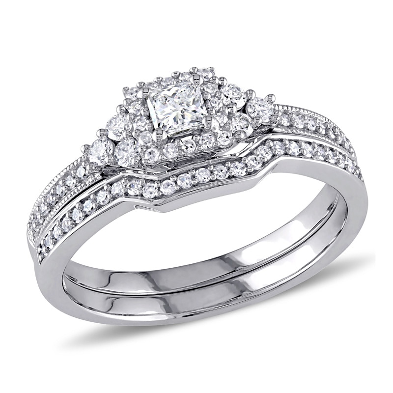 Main Image 1 of Previously Owned - 5/8 CT. T.W. Princess-Cut Diamond Frame Tri-Sides Vintage-Style Bridal Set in 14K White Gold