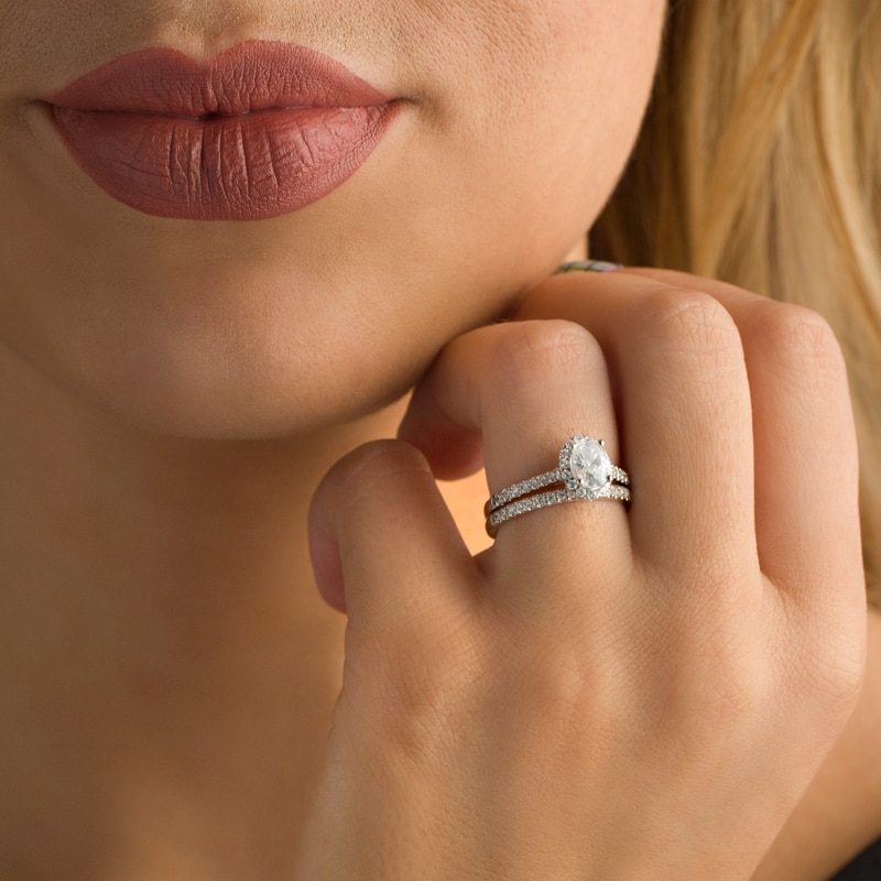 Main Image 3 of Previously Owned - 1-1/5 CT. T.W.   Oval center Diamond Frame Bridal Set in 14K White Gold (I/SI2)