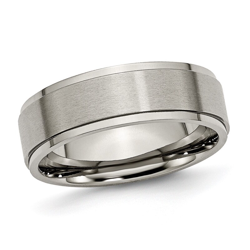 Main Image 1 of Previously Owned - 7.0mm Ridged Edge Comfort Fit Wedding Band in Titanium