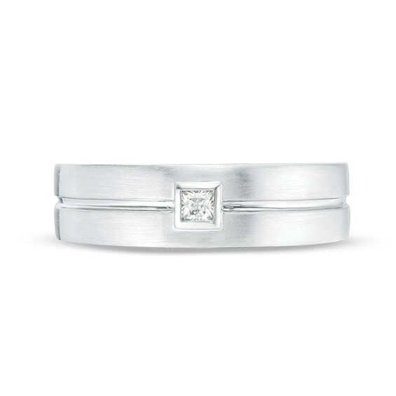 Previously Owned - Vera Wang Love Collection Menâs 1/15 CT. Square Diamond Solitaire Wedding Band in 14K White Gold
