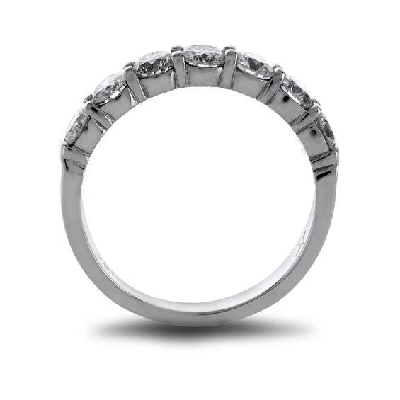 Previously Owned - 3/4 CT. T.w. Diamond Seven Stone Wedding Band in Platinum (H/Si1)