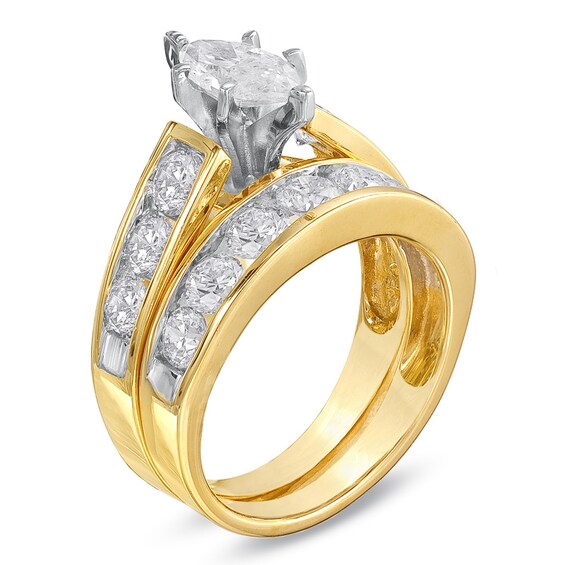 Previously Owned - 3 CT. T.w. Marquise Diamond Bridal Set in 14K Gold with Diamond Accents