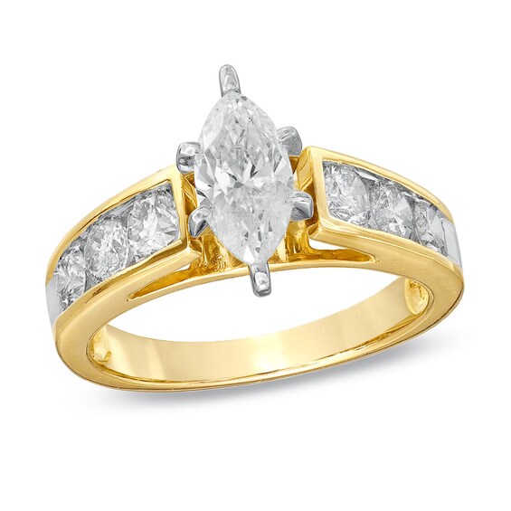 Previously Owned - 3 CT. T.w. Marquise Diamond Bridal Set in 14K Gold with Diamond Accents