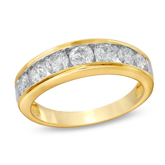 Previously Owned - 3 CT. T.w. Marquise Diamond Bridal Set in 14K Gold with Diamond Accents