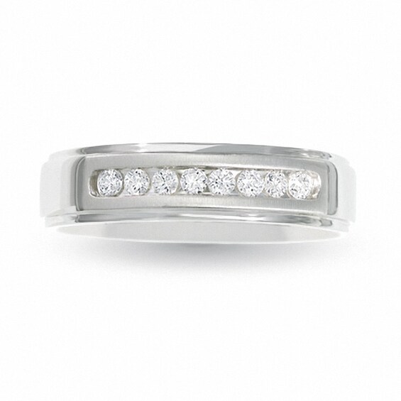 Previously Owned - 1/4 CT. T.w. Diamond Wedding Band in 14K White Gold