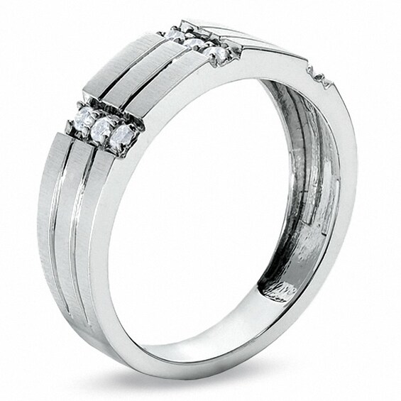 Previously Owned - 1/5 CT. T.w. Diamond Wedding Band in 10K White Gold