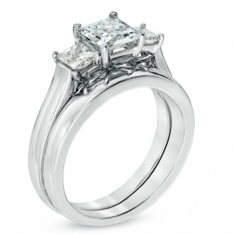 Main Image 2 of Previously Owned - 1 CT. T.W. Princess-Cut Diamond Three Stone Bridal Set in Platinum (H/SI2)
