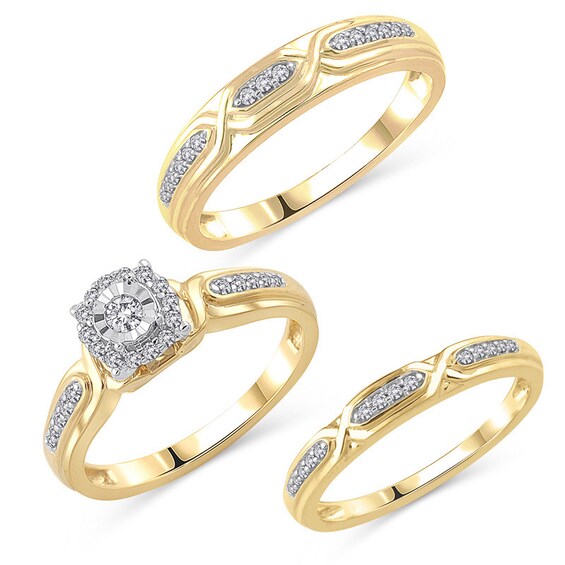 Previously Owned - 1/4 CT. T.w. Diamond Frame Bridal Set in 10K Gold