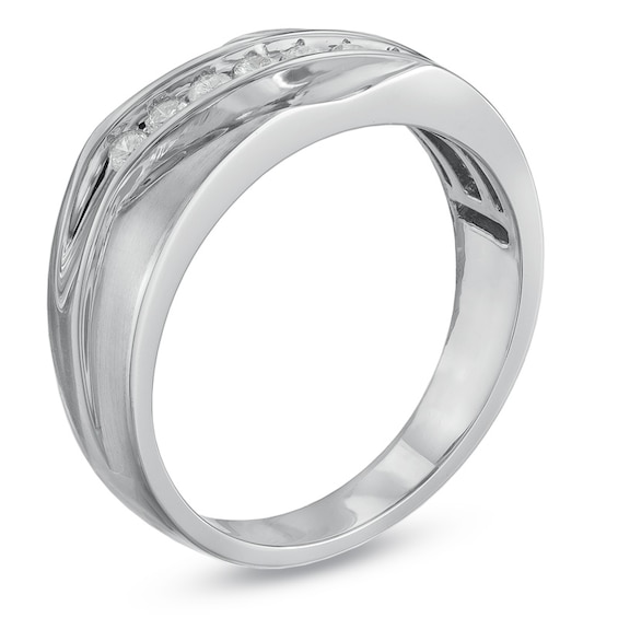 Previously Owned - 1/4 CT. T.w. Diamond Seven Stone Wedding Band in 10K White Gold