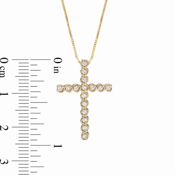 Previously Owned - 1/4 CT. T.w. Diamond Cross Pendant in 10K Gold