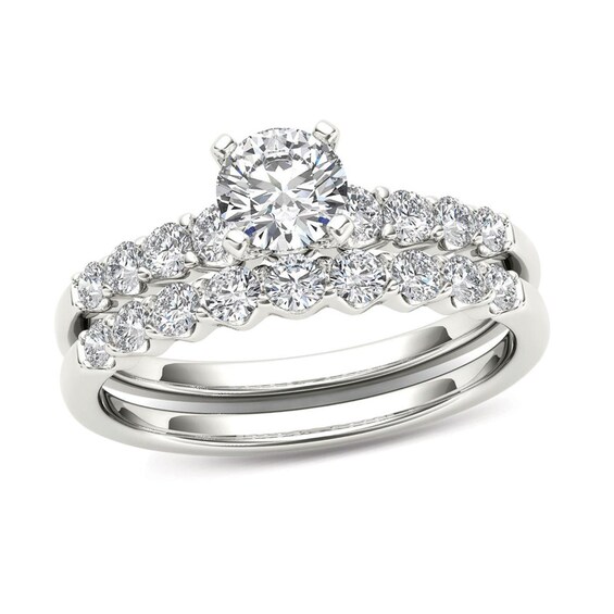Previously Owned - 1 CT. T.w. Diamond Bridal Set in 14K White Gold