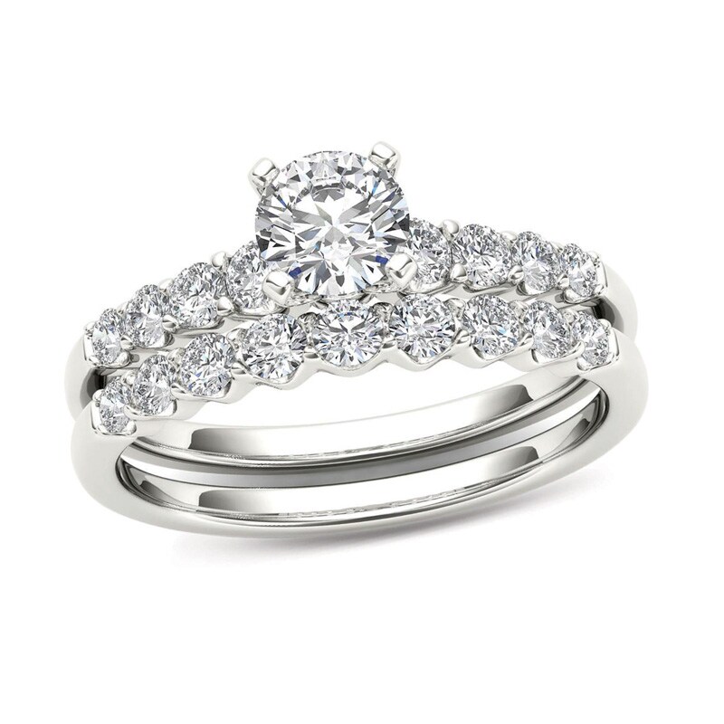 Main Image 1 of Previously Owned - 1 CT. T.W. Diamond Bridal Set in 14K White Gold