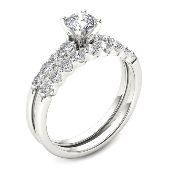 Previously Owned - 1 CT. T.w. Diamond Bridal Set in 14K White Gold