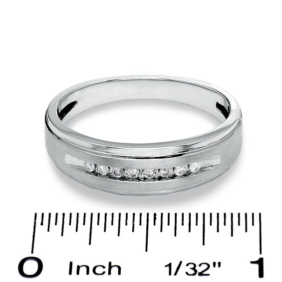 Previously Owned - Men's 1/10 CT. T.w. Diamond Wedding Band in 10K White Gold