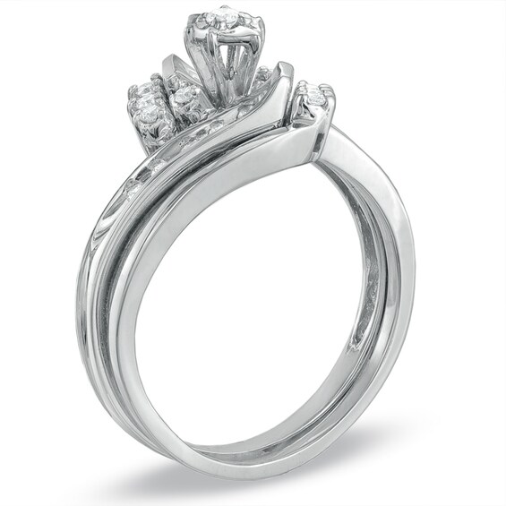 Previously Owned - 1/4 CT. T.w. Diamond Bridal Set in 10K White Gold