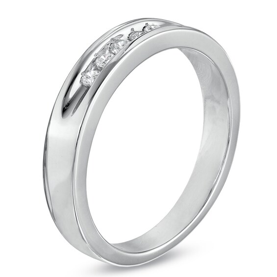 Previously Owned - 1/6 CT. T.w. Diamond Five Stone Wedding Band in 10K White Gold