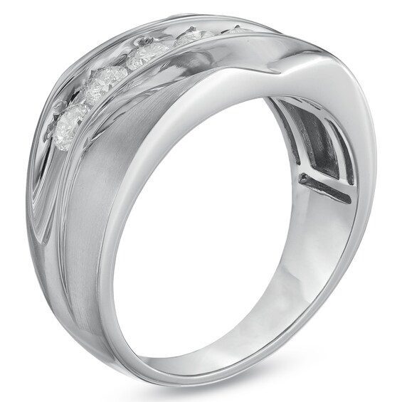 Previously Owned - 1 CT. T.w. Diamond Seven Stone Slant Wedding Band in 10K White Gold