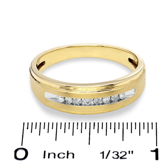Previously Owned 1/10 CT. T.w. Diamond Wedding Band in 10K Gold