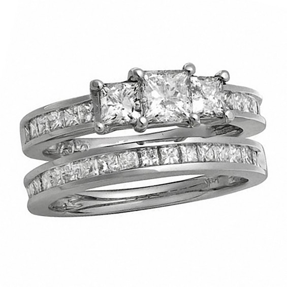 Previously Owned - 1 CT. T.w. Princess-Cut Diamond Three Stone Bridal Set in 14K White Gold