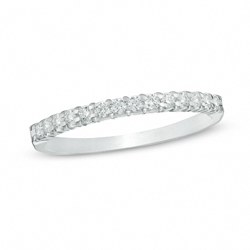 Main Image 1 of Previously Owned - 1/4 CT. T.W.  Diamond Anniversary Band in 18K White Gold (E/I1)