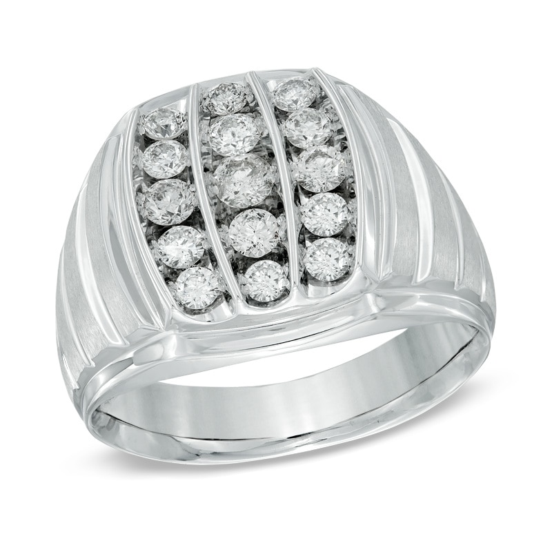 Main Image 1 of Previously Owned - 1 CT. T.W. Diamond Cluster Ring in 10K White Gold