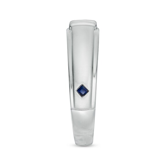 Previously Owned - Vera Wang Men's 1/6 CT. Diamond Solitaire Wedding Band in 14K White Gold