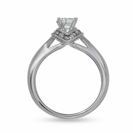 Previously Owned - 3/4 CT. T.w. Diamond Solitaire Engagement Ring in 14K White Gold