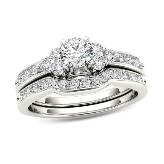 Previously Owned - 1 CT. T.w. Diamond Tri-Sides Bridal Set in 14K White Gold