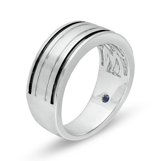Previously Owned - Vera Wang Men's Grooved Wedding Band in 14K White Gold