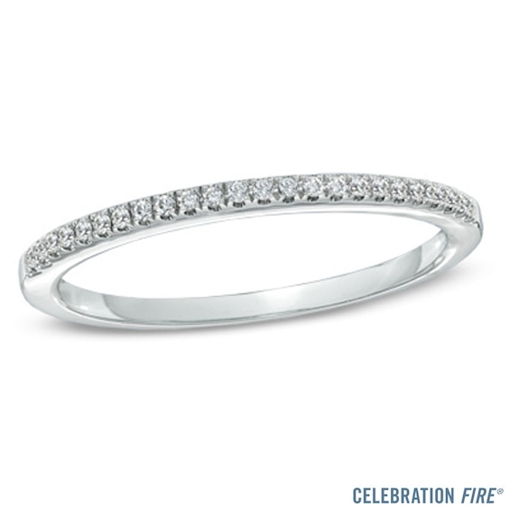 Previously Owned - 1/10 CT. T.w. Diamond Wedding Band in 14K White Gold (I/Si2)