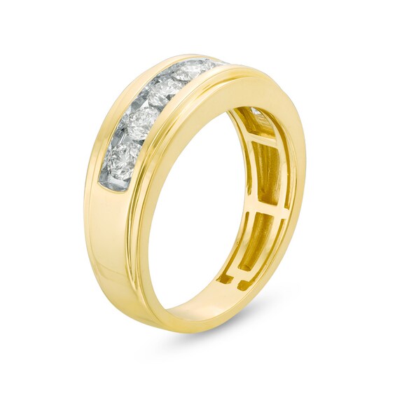 Previously Owned - 1-1/5 CT. T.w. Diamond Seven Stone Wedding Band in 10K Gold