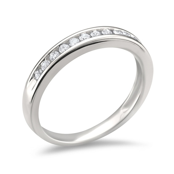Previously Owned - 1/4 CT. T.w. Diamond Wedding Band in Platinum