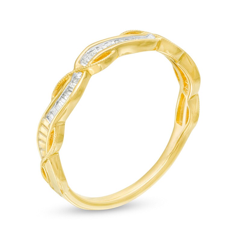 Main Image 3 of Previously Owned - 1/6 CT. T.W. Baguette Diamond Vintage-Style Twist Anniversary Band in 10K Gold