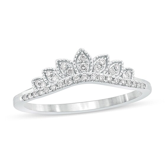 Previously Owned - 1/6 CT. T.w. Diamond Leaf Crown Contour Vintage-Style Wedding Band in 10K White Gold