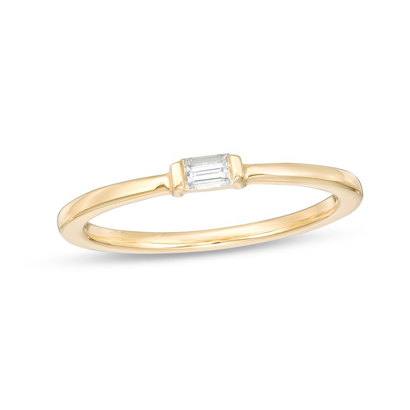 Main Image 1 of Previously Owned - 1/10 CT. Baguette Diamond Solitaire Ring in 14K Gold