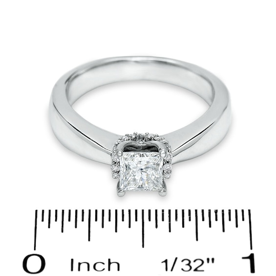 Previously Owned - 1 CT. T.w. Princess-Cut Diamond Ribbon Ring in 14K White Gold