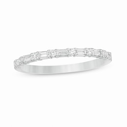 Previously Owned - 1/4 CT. T.W. Baguette and Round Diamond Alternating Band in 14K White Gold