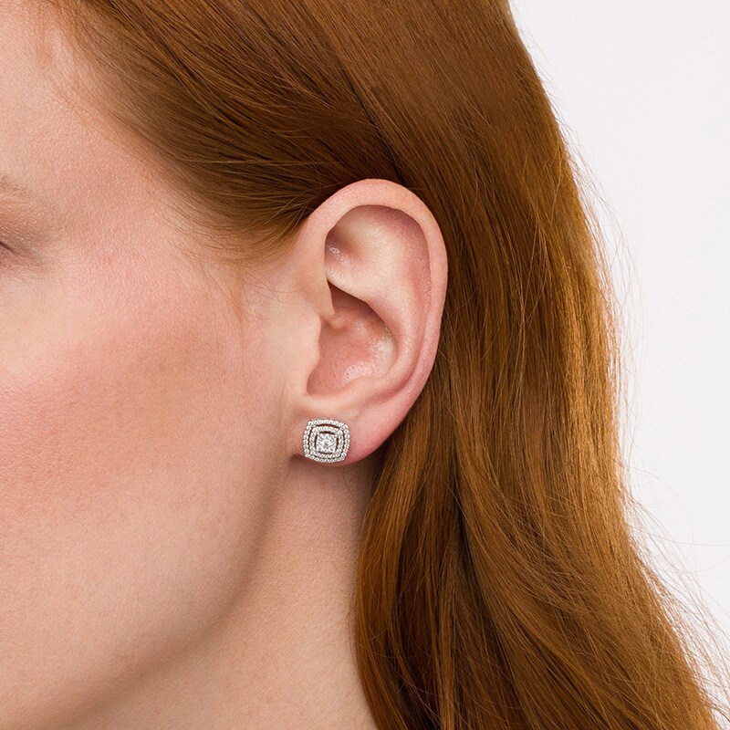 Main Image 2 of Previously Owned - 1 CT. T.W. Baguette and Round Diamond Edge Enhancer in 14K Gold