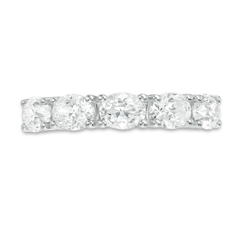 Main Image 3 of Previously Owned - Vera Wang Love Collection 1-1/2 CT. T.W. Oval Diamond Five Stone Band in 14K White Gold (I/SI2)