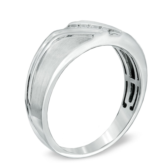 Previously Owned - 1/10 CT. T.w. Diamond Five Stone Slant Band in 10K White Gold