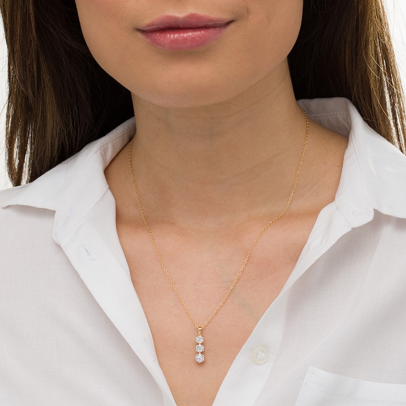 Main Image 2 of Previously Owned - 1/2 CT. T.W. Diamond Graduated Three Stone Flower Pendant in 10K Gold