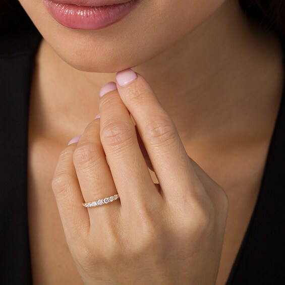 Previously Owned - 1/2 CT. T.w. Diamond Graduated Anniversary Band in 14K Rose Gold