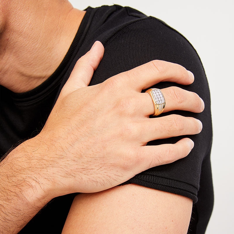 Main Image 2 of Previously Owned - 1/4 CT. T.W. Diamond Rectangle-Top Triple Row Ring in 10K Gold