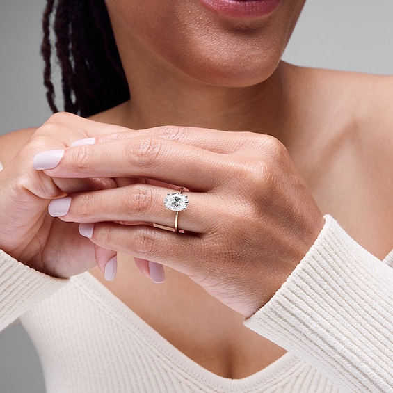 Previously Owned - 2-3/4 CT. T.w. Oval Lab-Grown Diamond Solitaire Engagement Ring in 14K Gold (F/Vs2)