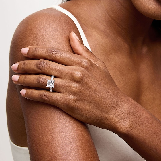 Previously Owned - Vera Wang Love Collection 5-1/2 Ctw. Princess-Cut Lab-Grown Diamond Engagement Ring in 14K White Gold