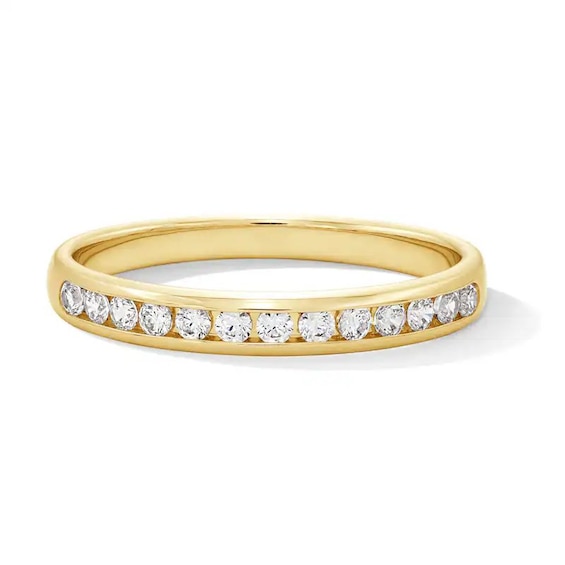 Previously Owned - 1/4 CT. T.w. Diamond Channel-Set Thirteen Stone Band in 14K Gold
