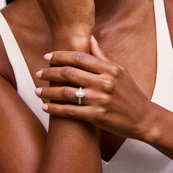 Previously Owned - Vera Wang Love Collection 1-5/8 CT. T.w. Oval Lab-Grown Diamond Frame Engagement Ring in 14K Gold