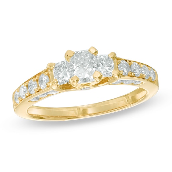 Previously Owned - 1-1/2 CT. T.W. Radiant-Cut Diamond Three Stone Ring in 14K Gold (I/I1)