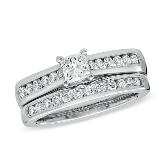 Previously Owned - 1-1/4 CT. T.w. Princess Cut Diamond Soldered Bridal Set in 14K White Gold