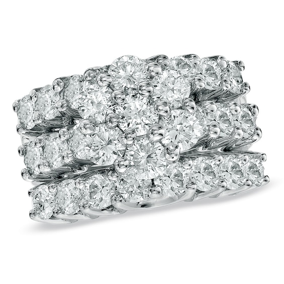 Previously Owned - 4 CT. T.w. Diamond Soldered Bridal Set in 14K White Gold